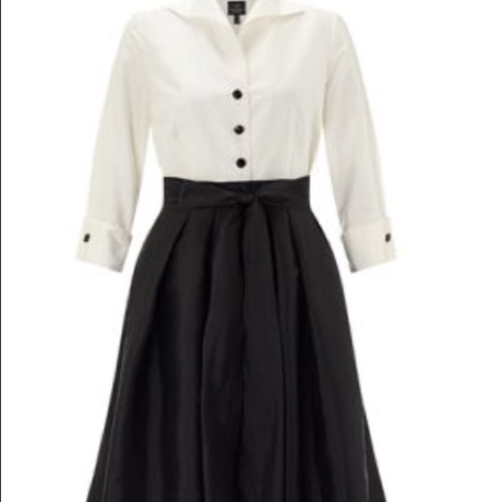 Long, elegant, 3/4 sleeve evening gown